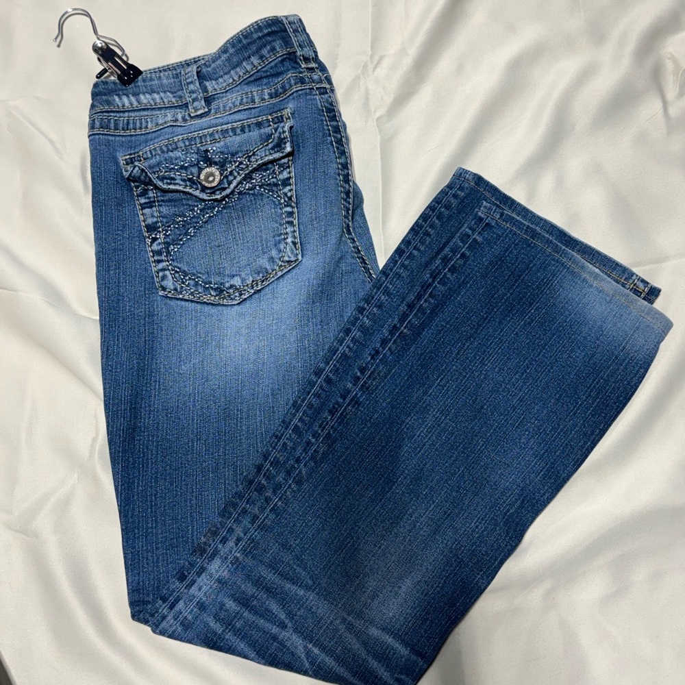 Silver Jeans Women's Boot Cut in Classic Blue